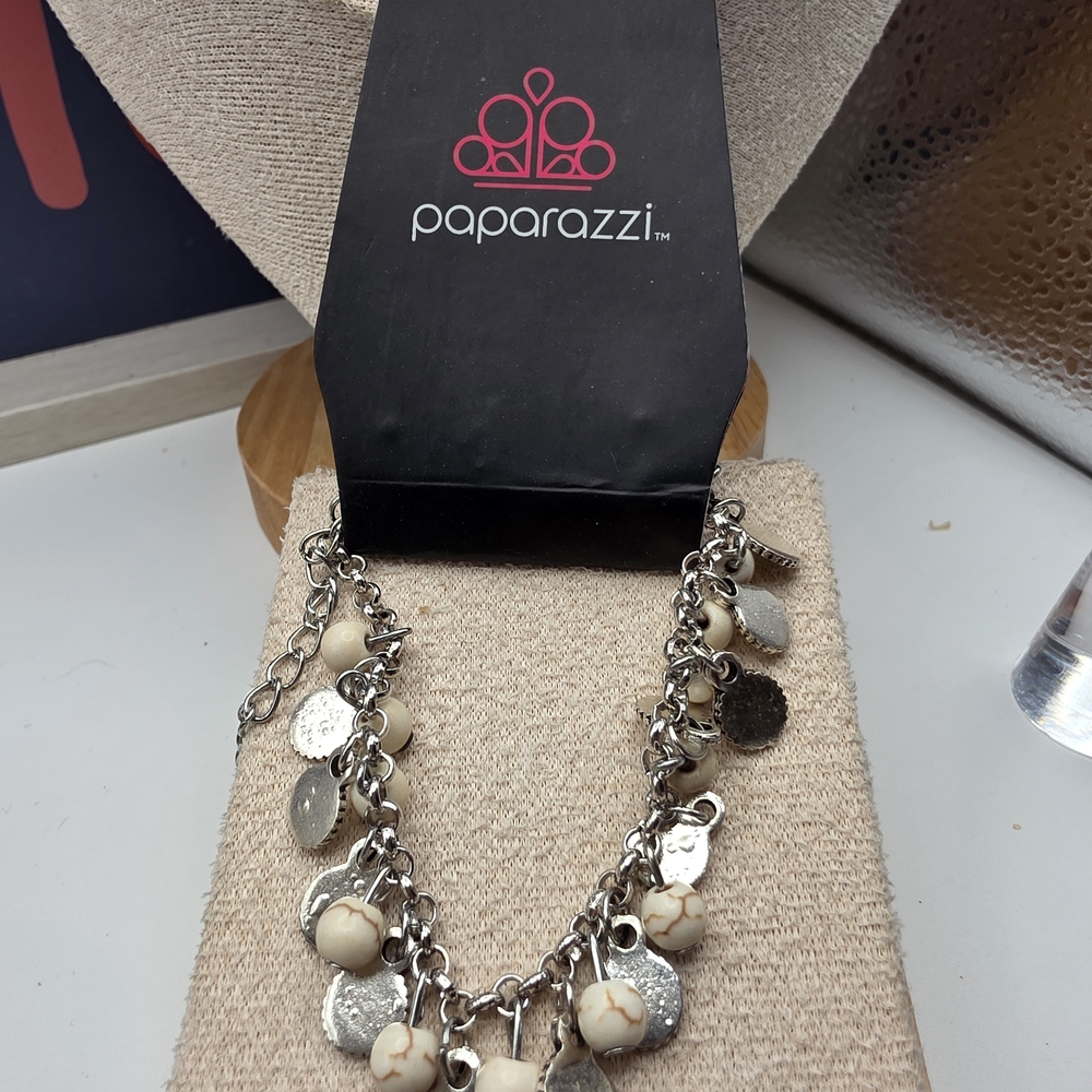 Paparazzi Silver and Cream Beaded Bracelet (904)